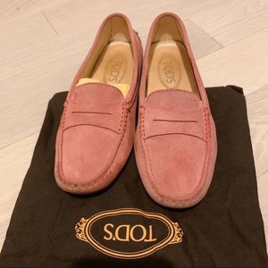 TOD’S GOMMINO DRIVING SHOES IN SUEDE